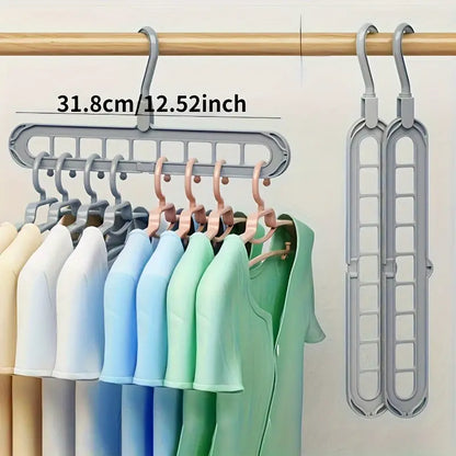 Cintre ONEPLIABLE – Gagnez 80% d’espace en un geste !